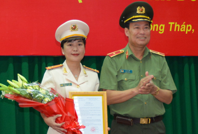 Đồng Tháp có nữ Phó Giám đốc Công an sinh năm 1977 Dong Thap co nu Pho Giam doc Cong an sinh nam 1977