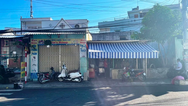 Thong tin moi nhat vu hoc sinh o Nha Trang ngo doc, 1 em tu vong