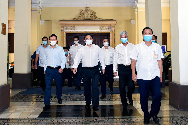Thủ tướng Phạm Minh Chính làm việc với TP HCM, giải quyết những vấn đề trọng tâm, cấp bách của TP Thu tuong Pham Minh Chinh lam viec voi TP HCM, giai quyet nhung van de trong tam, cap bach cua TP