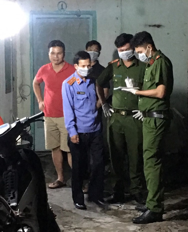 Cơn ghen kinh hoàng của thanh niên ở Sài Gòn sau 120 ngày tìm vợ Con ghen kinh hoang cua thanh nien o Sai Gon sau 120 ngay tim vo