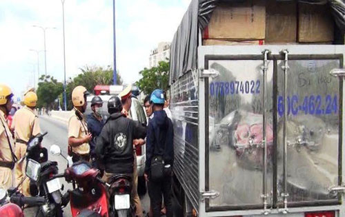 Cảnh sát tiết lộ vụ phá đường dây hơn 1 tấn ma túy Canh sat tiet lo vu pha duong day hon 1 tan ma tuy