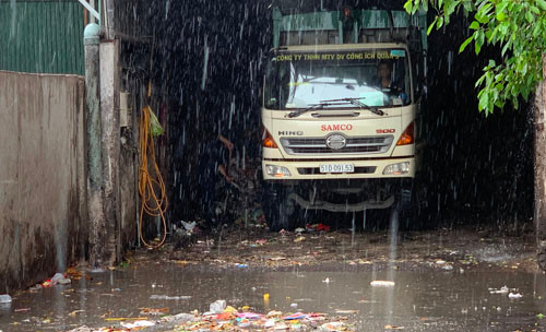 Kinh hoàng môi trường sống, cư dân Him Lam Phú An tìm đường 'tháo chạy' - Hình 3 Kinh hoang moi truong song, cu dan Him Lam Phu An tim duong 'thao chay'-Hinh-3