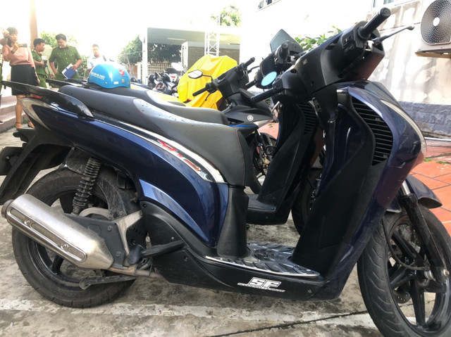 Nhóm trộm xe SH theo 'đơn đặt hàng' sa lưới công an Nhom trom xe SH theo 'don dat hang' sa luoi cong an