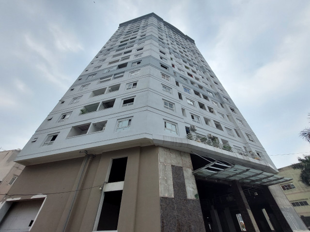 Cận cảnh chung cư Đại Thành xây 10 năm chưa xong đã cho dân vào ở - Hình 2 Can canh chung cu Dai Thanh xay 10 nam chua xong da cho dan vao o-Hinh-2