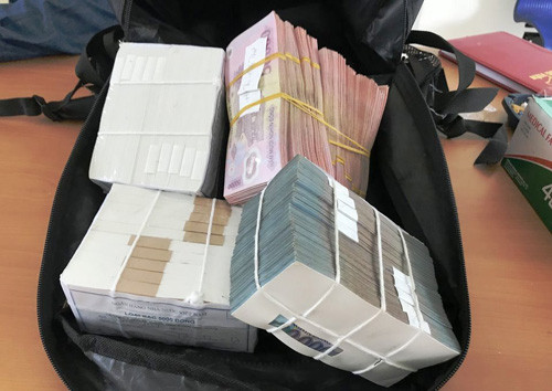 Cướp trạm thu phí TPHCM - Long Thành - Dầu Giây: Đã thu lại được 1,2 tỷ đồng - Hình 2 Cuop tram thu phi TPHCM - Long Thanh - Dau Giay: Da thu lai duoc 1,2 ty dong-Hinh-2