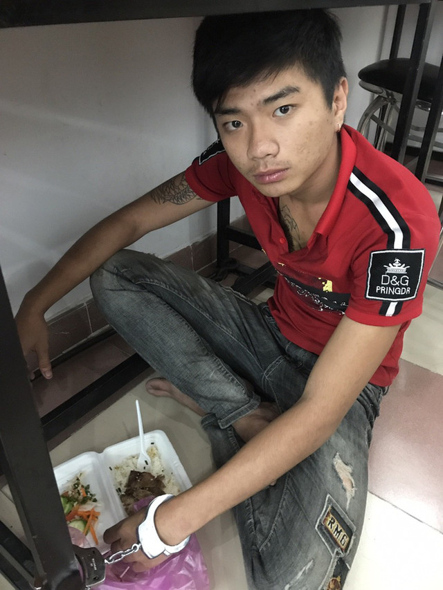 2 nhóm giang hồ ở Sài Gòn hỗn chiến vì… chuyện trai gái 2 nhom giang ho o Sai Gon hon chien vi… chuyen trai gai