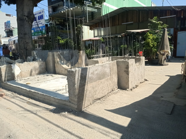 TP. HCM: Nhà thầu thi công đường Dương Quảng Hàm, đúc cống ngay vỉa hè? - Hình 5 TP. HCM: Nha thau thi cong duong Duong Quang Ham, duc cong ngay via he?-Hinh-5