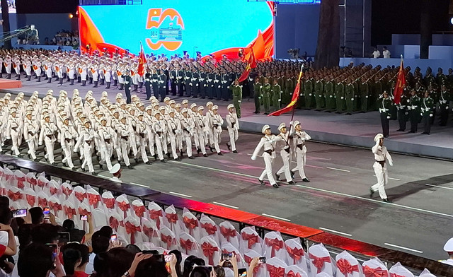 TPHCM: Sơ duyệt diễu binh, diễu hành cấp Nhà nước mừng Đại lễ 30/4 - Hình 10 TPHCM: So duyet dieu binh, dieu hanh cap Nha nuoc mung Dai le 30/4-Hinh-10