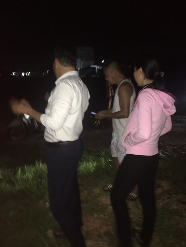 Vụ chôn heo chết lén lút trong đêm: Phó chủ tịch phường nói 'chôn đúng quy trình' - Hình 3 Vu chon heo chet len lut trong dem: Pho chu tich phuong noi 'chon dung quy trinh'-Hinh-3