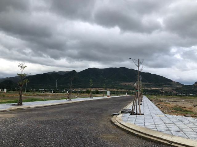 Khu Khu đô thị sinh thái Thanh Phong chưa xong giấy phép vẫn thi công rầm rộ - Hình 2 Khu Khu do thi sinh thai Thanh Phong chua xong giay phep van thi cong ram ro-Hinh-2