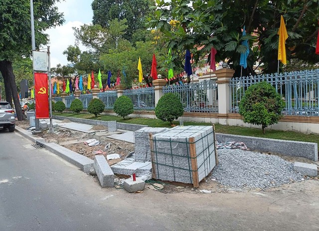 Tan muc Cty Toan Gia Phat va Moc An Chau cai tao via he duong Phan Dang Luu-Hinh-3