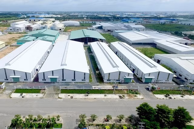 Bo sung nhieu khu cong nghiep moi tai Long An