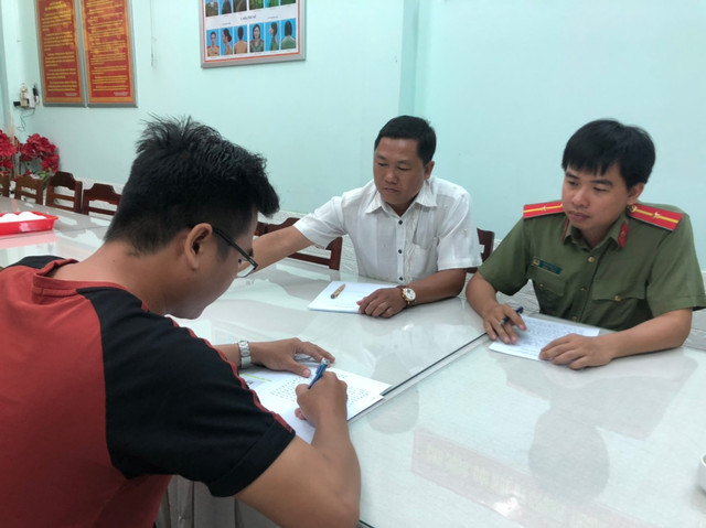 Hotgirl bán lạp xưởng ở Vĩnh Long tung tin 5 người nhiễm virus corona - Hình 2 Hotgirl ban lap xuong o Vinh Long tung tin 5 nguoi nhiem virus corona-Hinh-2