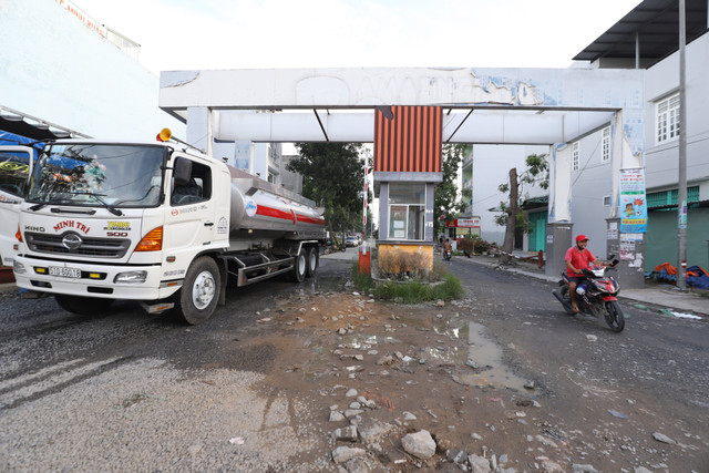 Cận cảnh dự án chưa được giao đất đã xây hơn 200 căn nhà bán cho khách hàng Can canh du an chua duoc giao dat da xay hon 200 can nha ban cho khach hang