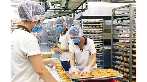 Doanh nghiệp ở TP HCM có chỉ số rủi ro nhiễm COVID-19 từ 80% không được hoạt động Doanh nghiep o TP HCM co chi so rui ro nhiem COVID-19 tu 80% khong duoc hoat dong
