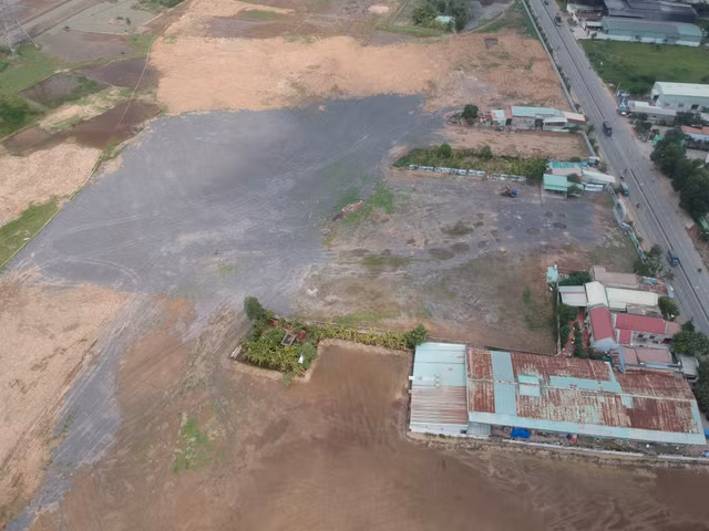 Du an An Lac Riverside duoc 'ho bien' thanh Lake View City de tiep tuc bay khach hang?-Hinh-2