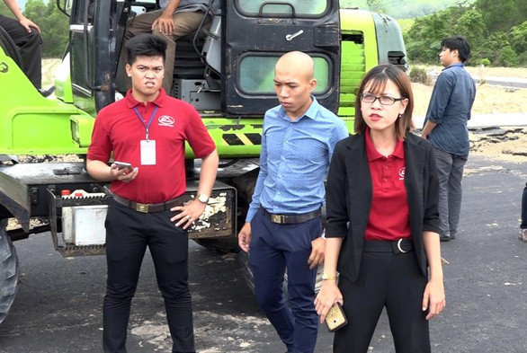 Chủ tịch Công ty Alibaba Nguyễn Thái Luyện không đến cơ quan chức năng theo giấy mời - Hình 2 Chu tich Cong ty Alibaba Nguyen Thai Luyen khong den co quan chuc nang theo giay moi-Hinh-2