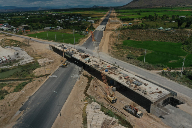 Can canh tuyen cao toc 11.000 ty Vinh Hao - Phan Thiet-Hinh-4