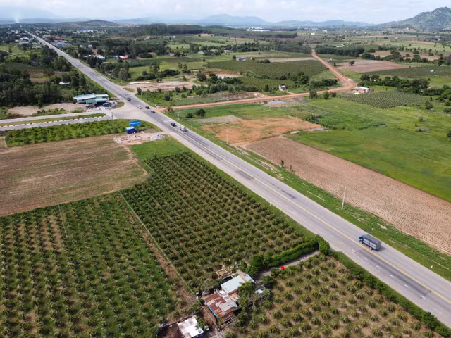 Can canh du an duong tranh gan 60 ty chi chit 'vet thuong' o Binh Thuan-Hinh-2