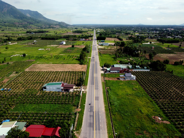 Hàng loạt thiếu sót tại dự án đường tránh Quốc lộ 55 Hang loat thieu sot tai du an duong tranh Quoc lo 55