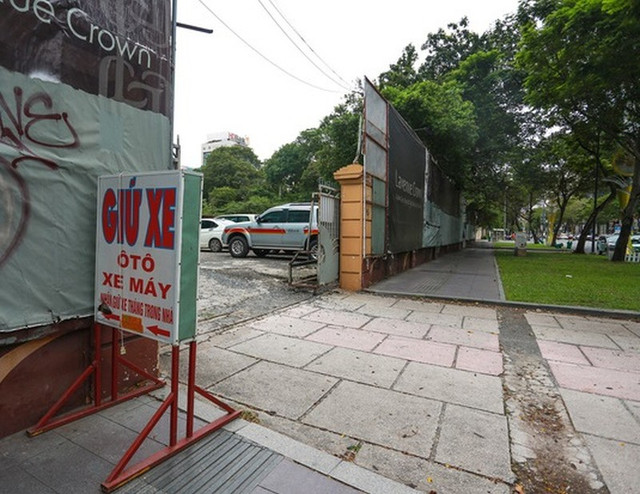 Thi hành án, bàn giao 'đất vàng' 8-12 Lê Duẩn cho UBND TP HCM Thi hanh an, ban giao 'dat vang' 8-12 Le Duan cho UBND TP HCM