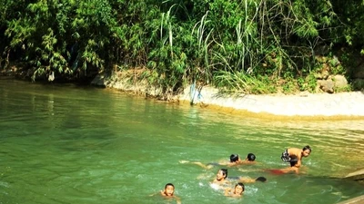 Tai nạn đuối nước thương tâm khiến trẻ tử vong sau giờ học