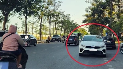 Phạt nặng hành vi đi ngược chiều ô tô, xe máy theo luật mới