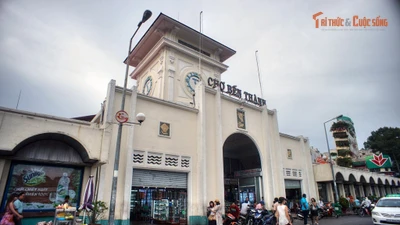 Chợ Bến Thành: Biểu tượng lịch sử và văn hóa của Sài Gòn