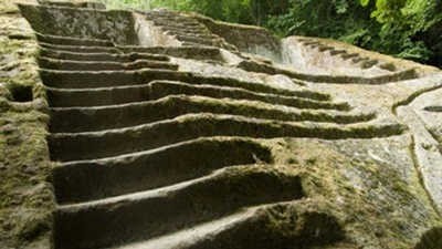 Nghệ thuật và tín ngưỡng cổ đại trong kim tự tháp Bomarzo