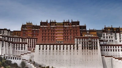 Potala: biểu tượng linh thiêng của Tây Tạng trên đỉnh đồi cao