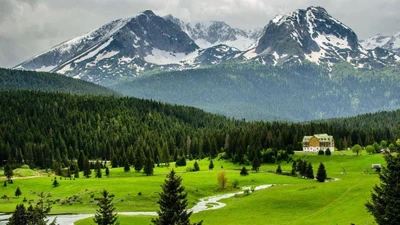 Ngất ngây với kỳ quan thiên nhiên ngoạn mục nhất bán đảo Balkan 