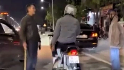 Công an vào cuộc vụ tài xế ô tô đe dọa người đi xe máy tại Hà Tĩnh