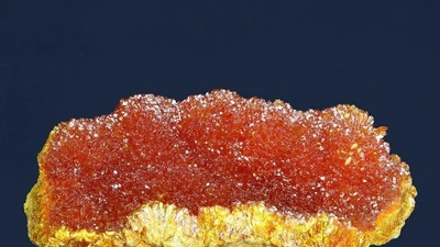 Thứ khoáng vật giống hệt vàng, chứa độc tố chết người