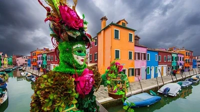 Khám phá hòn đảo cổ kính nổi bật với hệ thống kênh đào và kiến trúc lịch sử