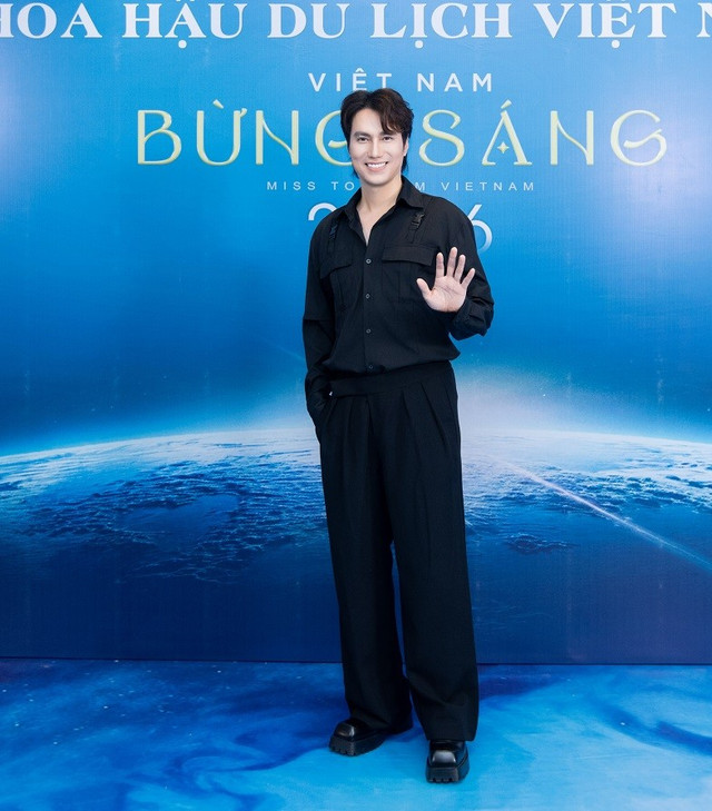 hoa-hau-du-lich-vn-7.jpg