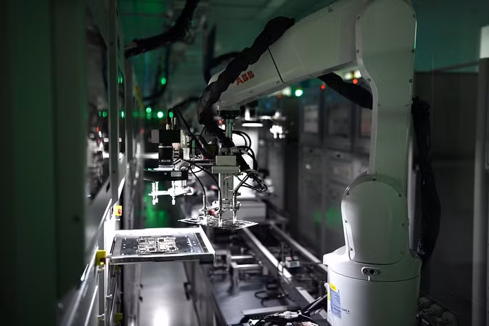 Việc hoàn thiện vòng lặp khép kín từ khâu R&amp;D đến sản xuất giúp Xiaomi tối ưu chi phí và tăng khả năng cạnh tranh trong mảng điện máy, vốn là chiến lược trọng tâm của hãng trong giai đoạn tới.