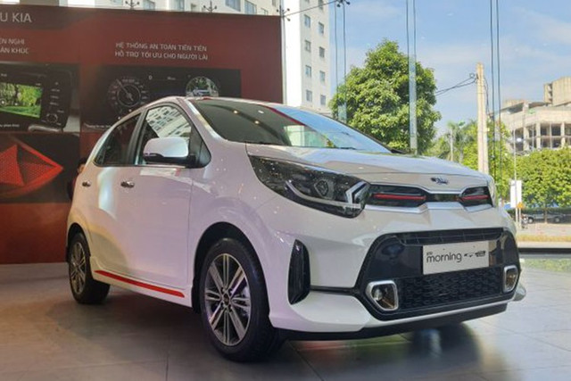 Ngay cả Kia Morning, dù vừa có bản nâng cấp giúp doanh số tháng 9 tăng vọt, cũng đang chật vật với doanh số trung bình chưa tới 60 xe/tháng. 4-6984.jpg