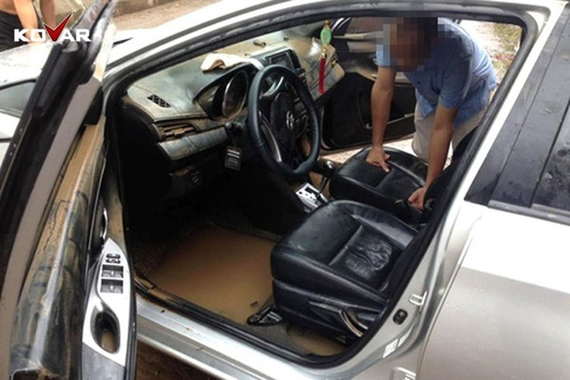 Lái xe trong điều kiện thời tiết mưa bão sẽ khó tránh khỏi việc nước lọt vào khoang nội thất do mưa hắt hoặc đi vào vùng ngập nước cao. 3-1741.jpg