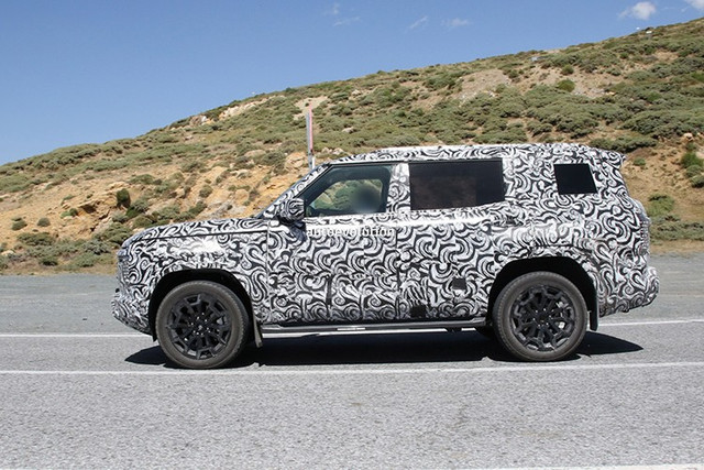 Pajero mới sẽ dùng chung nền tảng với Nissan Armada thế hệ Y63. 3-5277.jpg