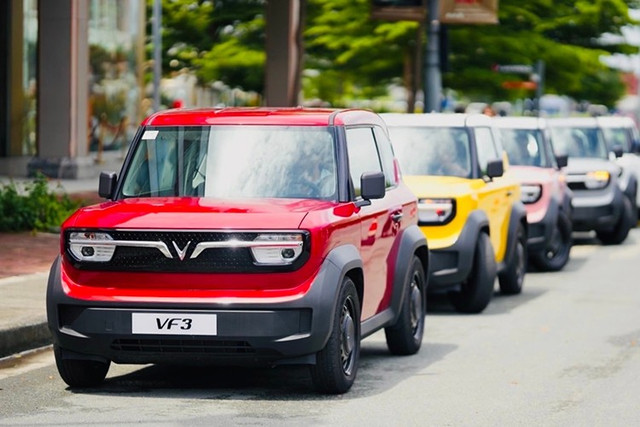 Các mẫu xe điện cỡ nhỏ như Wuling Mini EV (từ 197 triệu), VinFast VF3 (299 triệu) hay Wuling Bingo (từ 399 triệu đồng) đang được nhiều người dùng lựa chọn. 3-80.jpg