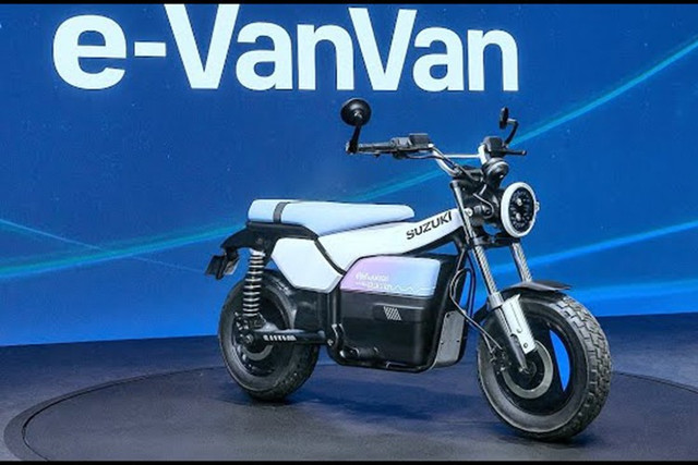 Triển lãm Japan Mobility Show 2025 (diễn ra từ ngày 30/10) tại Tokyo Big Sight, dự kiến sẽ là sự kiện mà các hãng xe phô trương sức mạnh công nghệ và giới thiệu sản phẩm mới, và Suzuki cũng không phải là ngoại lệ. Các thông tin mới nhất cho biết Suzuki sẽ trình làng hàng loạt sản phẩm mới trong đó có mẫu xe máy điện mang tên e-VanVan. 13.jpg