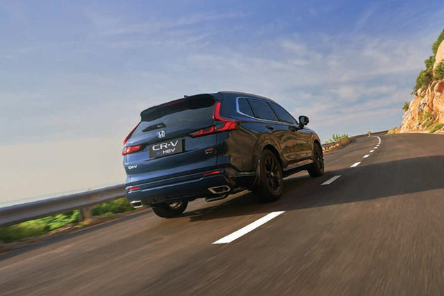 Mức giá Honda CR-V e:HEV bản lắp ráp tại Việt Nam cụ thể chưa được công bố. 4-7867.jpg