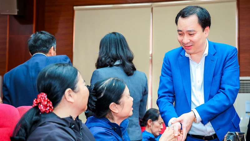 Ông Vũ Văn Tiến: “Sẽ luôn ở bên Nhân dân, gắn bó mật thiết với cử tri”