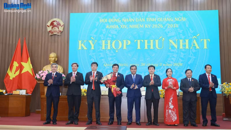 Ông Nguyễn Đức Tuy tái đắc cử Chủ tịch HĐND tỉnh Quảng Ngãi