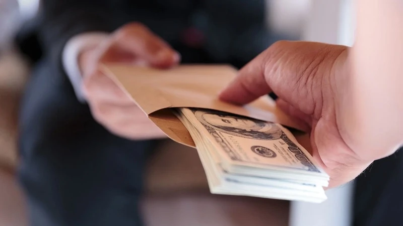 Cựu thư ký Phó chủ nhiệm Văn phòng Chính phủ bị đề nghị truy tố