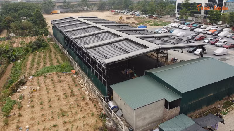 Cận cảnh công trình trên đất dự án trường mầm non ở Đông Ngạc