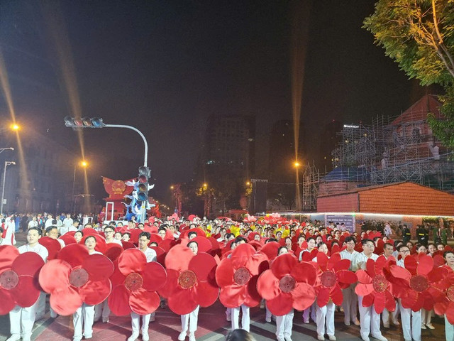 Truc tiep: Dieu binh dieu hanh ky niem 50 nam giai phong mien Nam, thong nhat dat nuoc-Hinh-39