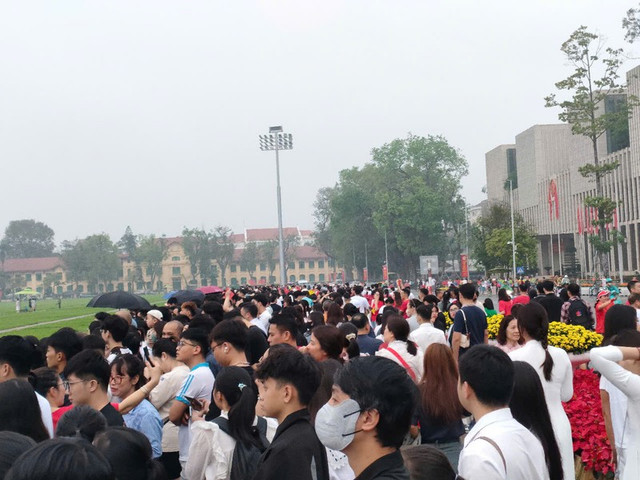 Truc tiep: Dieu binh dieu hanh ky niem 50 nam giai phong mien Nam, thong nhat dat nuoc-Hinh-35