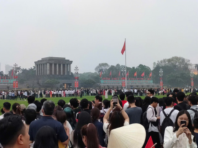 Truc tiep: Dieu binh dieu hanh ky niem 50 nam giai phong mien Nam, thong nhat dat nuoc-Hinh-36