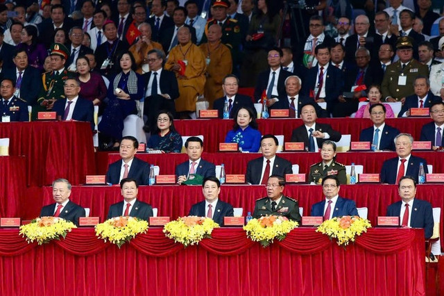 Truc tiep: Dieu binh dieu hanh ky niem 50 nam giai phong mien Nam, thong nhat dat nuoc-Hinh-29